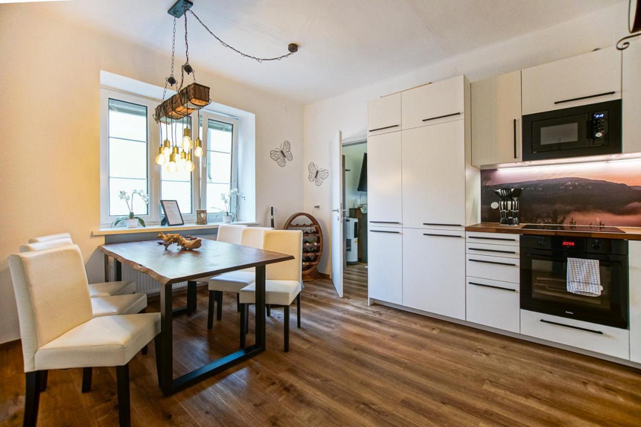 Auszeit Steiraland 1 Mit Privaten Garten Ueberdachter Terrasse Und Parken Leoben  Ngoại thất bức ảnh