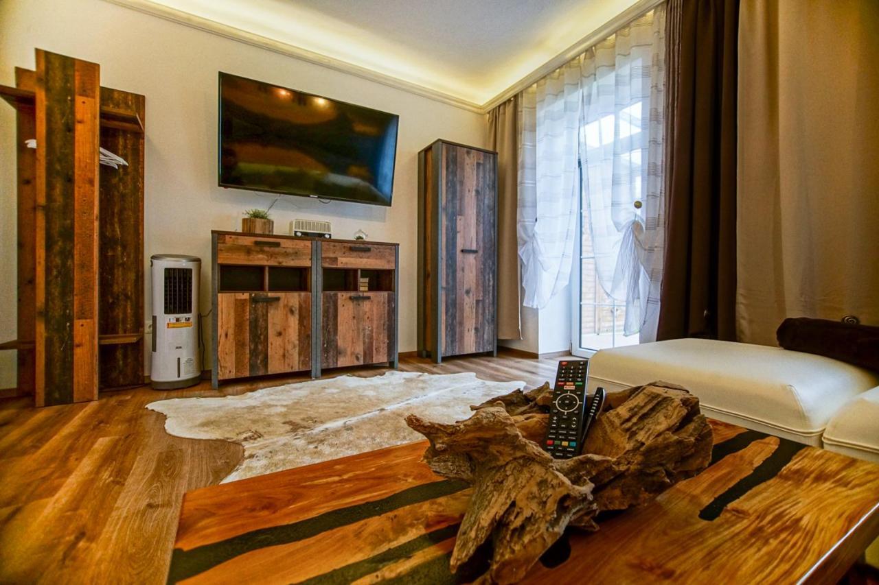 Auszeit Steiraland 1 Mit Privaten Garten Ueberdachter Terrasse Und Parken Leoben  Ngoại thất bức ảnh